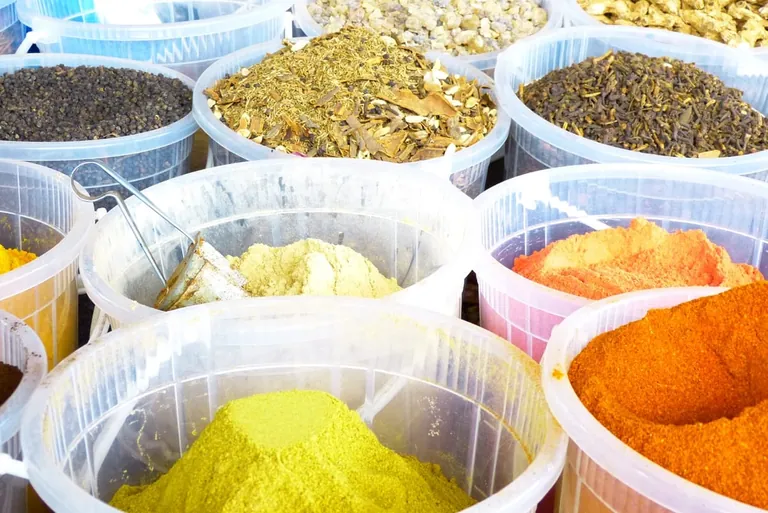 Gewürze im Zusatzangebot