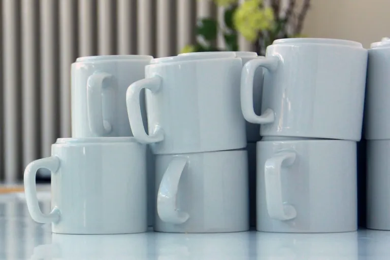 Mitgebrachte Coffee-2-go-Becher sollten sauber sein