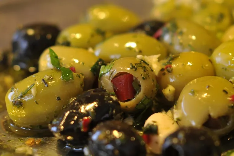 Oliven: Mediterrane Feinkost