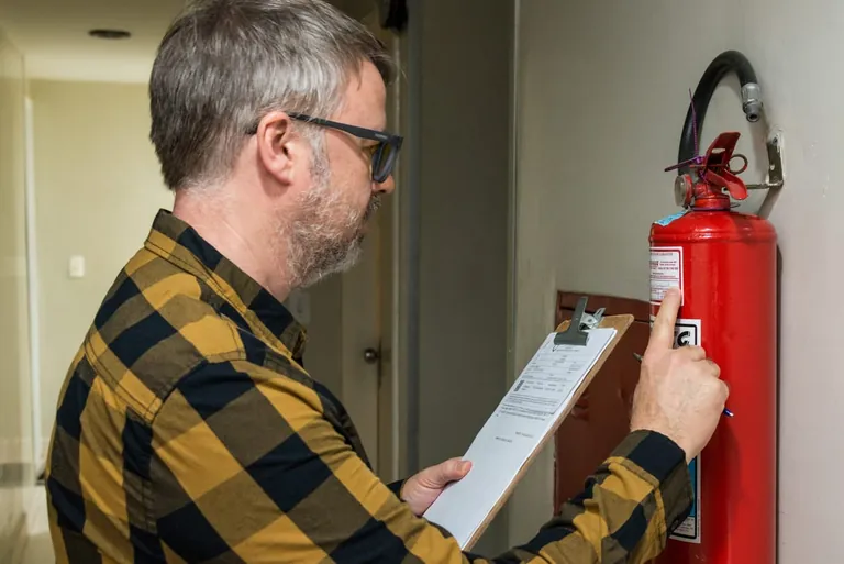 Was Betriebe zum Brandschutz wissen sollten