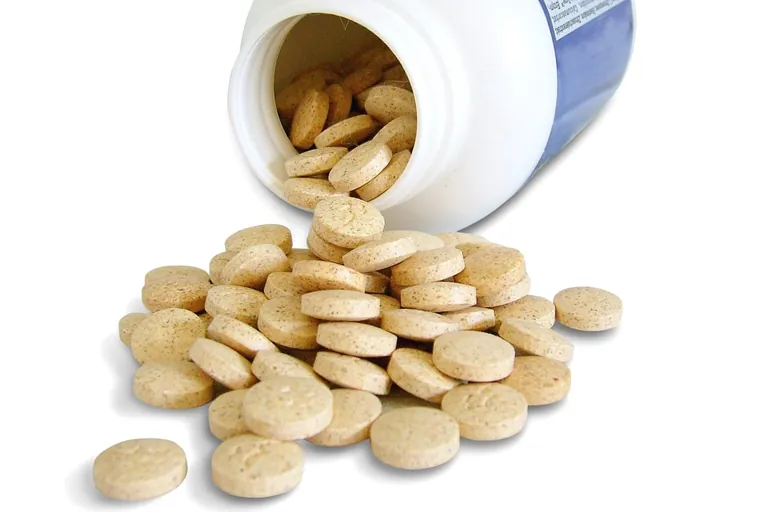 Nahrungserg&auml;nzungsmittel: F&uuml;r gesunde Menschen &uuml;berfl&uuml;ssig