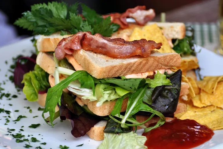 Frische Sandwiches: Bunte Kreationen als Zwischenmahlzeit