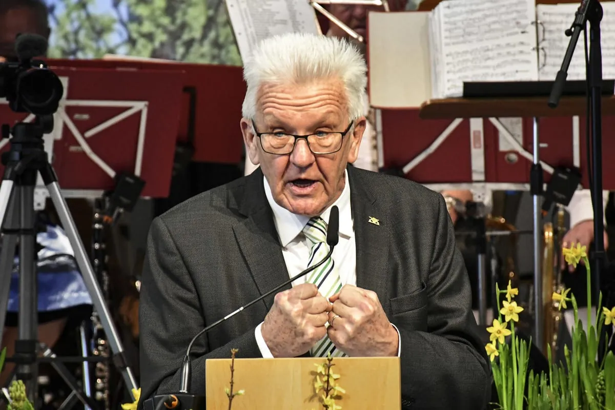 Kretschmann fordert neuen Gesellschaftsvertrag2