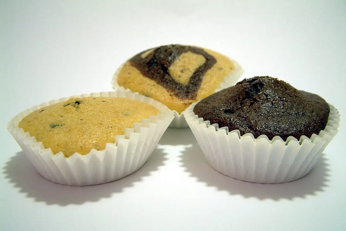 Muffins mit Gemüse und Käse