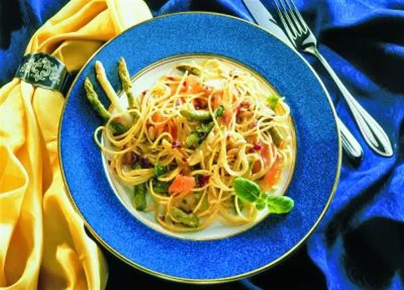 Spargelspaghetti