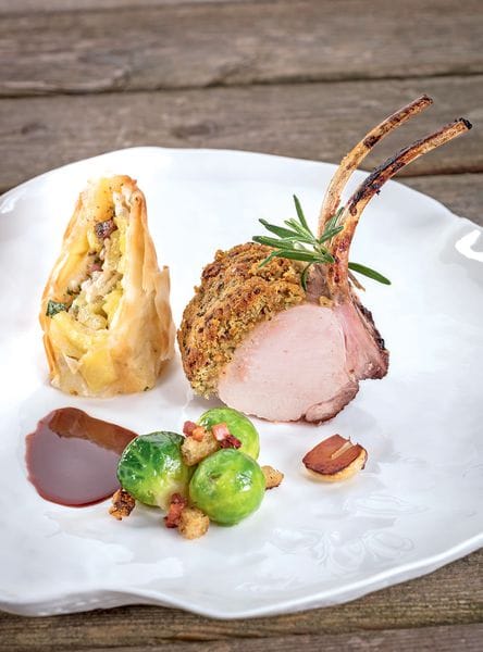 Rezept: „Spanferkelkrone mit Senfkruste“ - Die Fleischerei