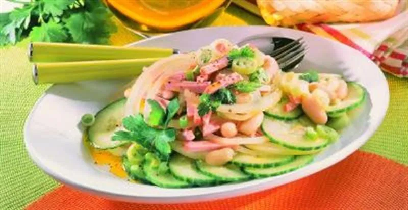 Wurstsalat mit Rapsöl