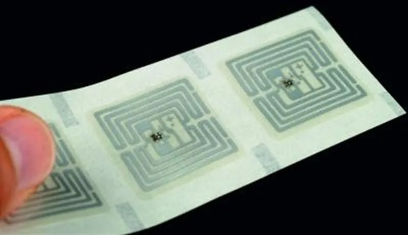 Berührungslos identifizieren