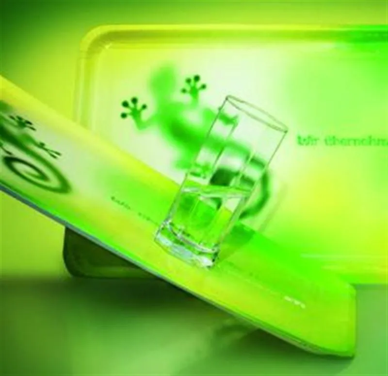 Ein Tablett mit Bodenhaftung