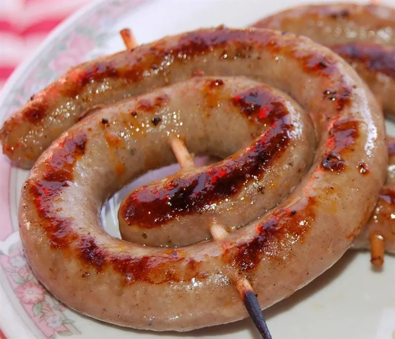 Würstchen am Spiess