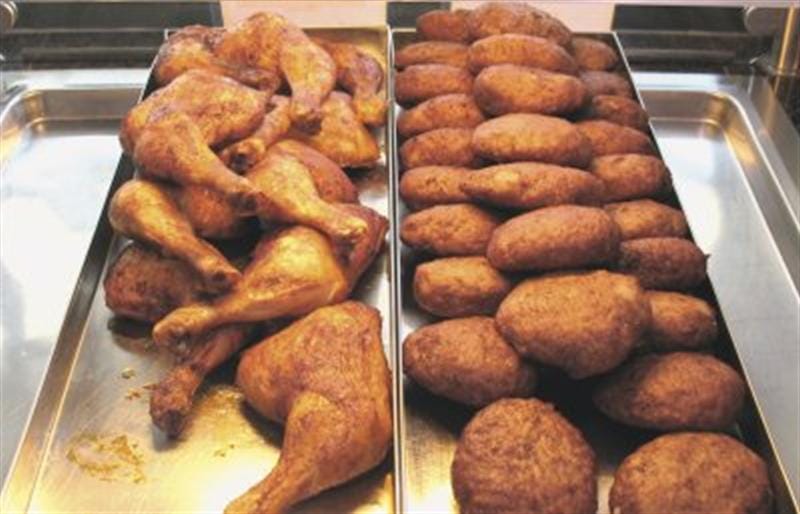 Bratwurst ohne Brötchen - Die Fleischerei
