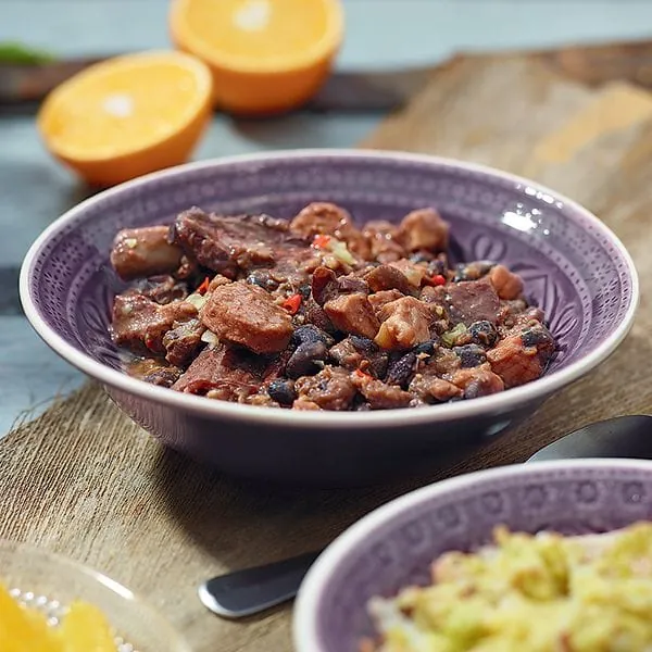 Brasilianischer Bohnen-Fleischtopf