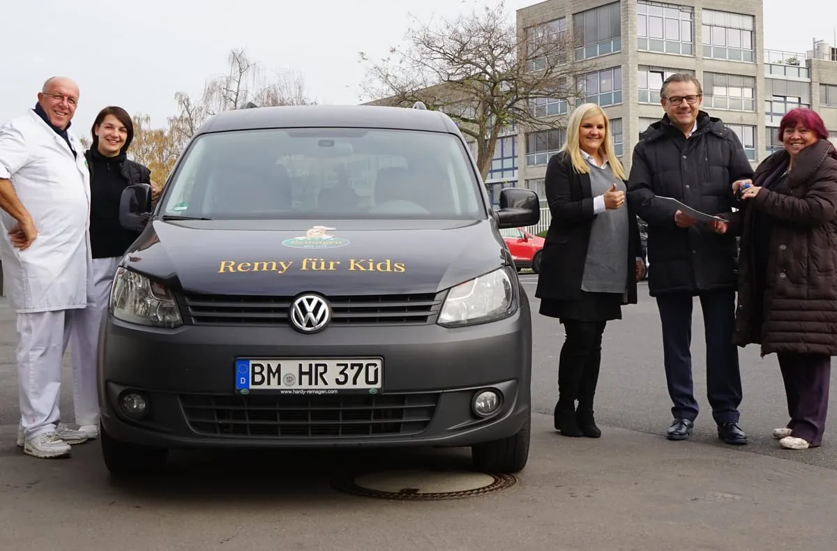 Remagen stiftet Auto an Kalker Kindermittagstisch