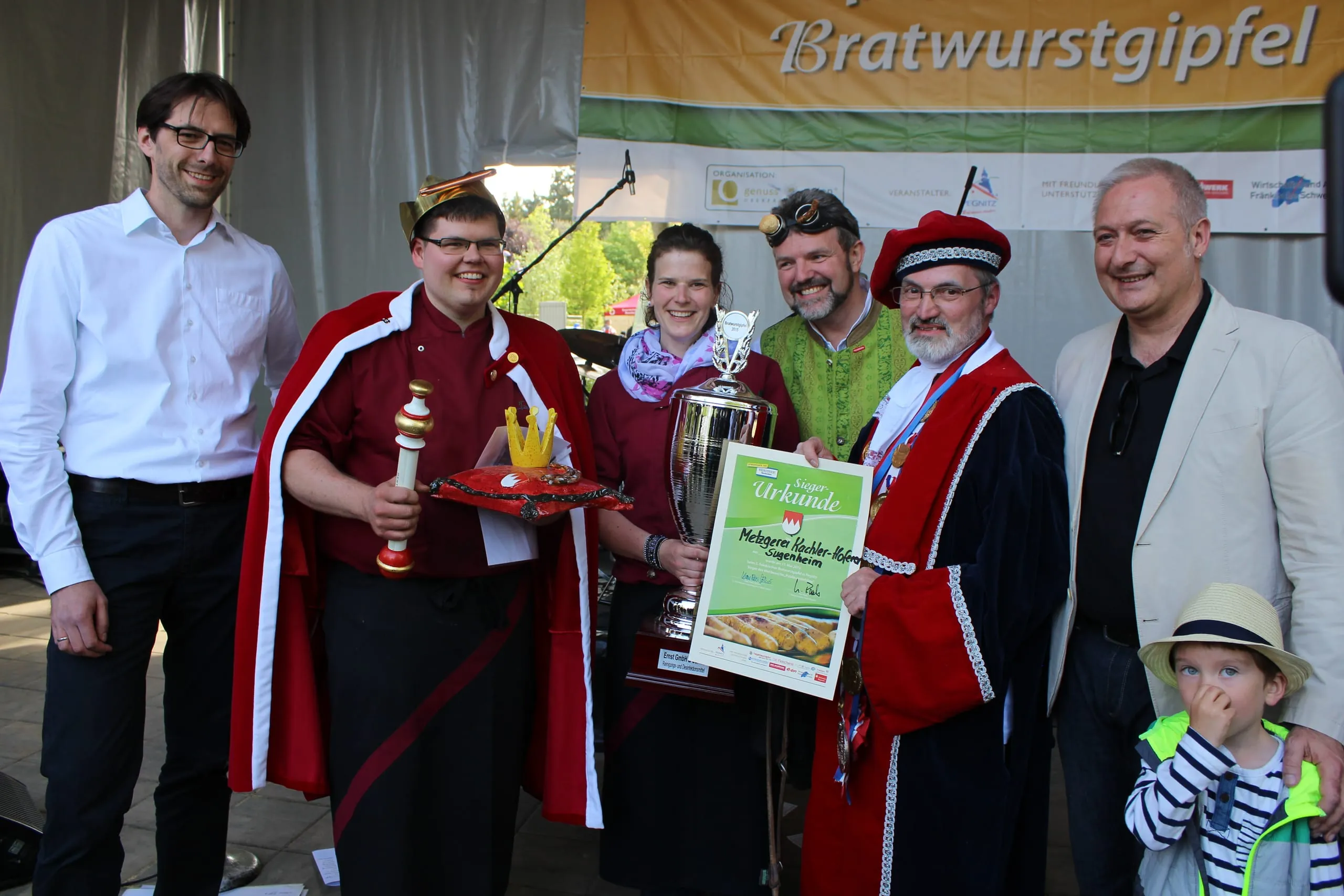 Neuer Fränkischer Bratwurstkönig 2015 gekrönt