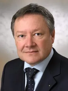 ES-Plastic: Frank Hilbich GF