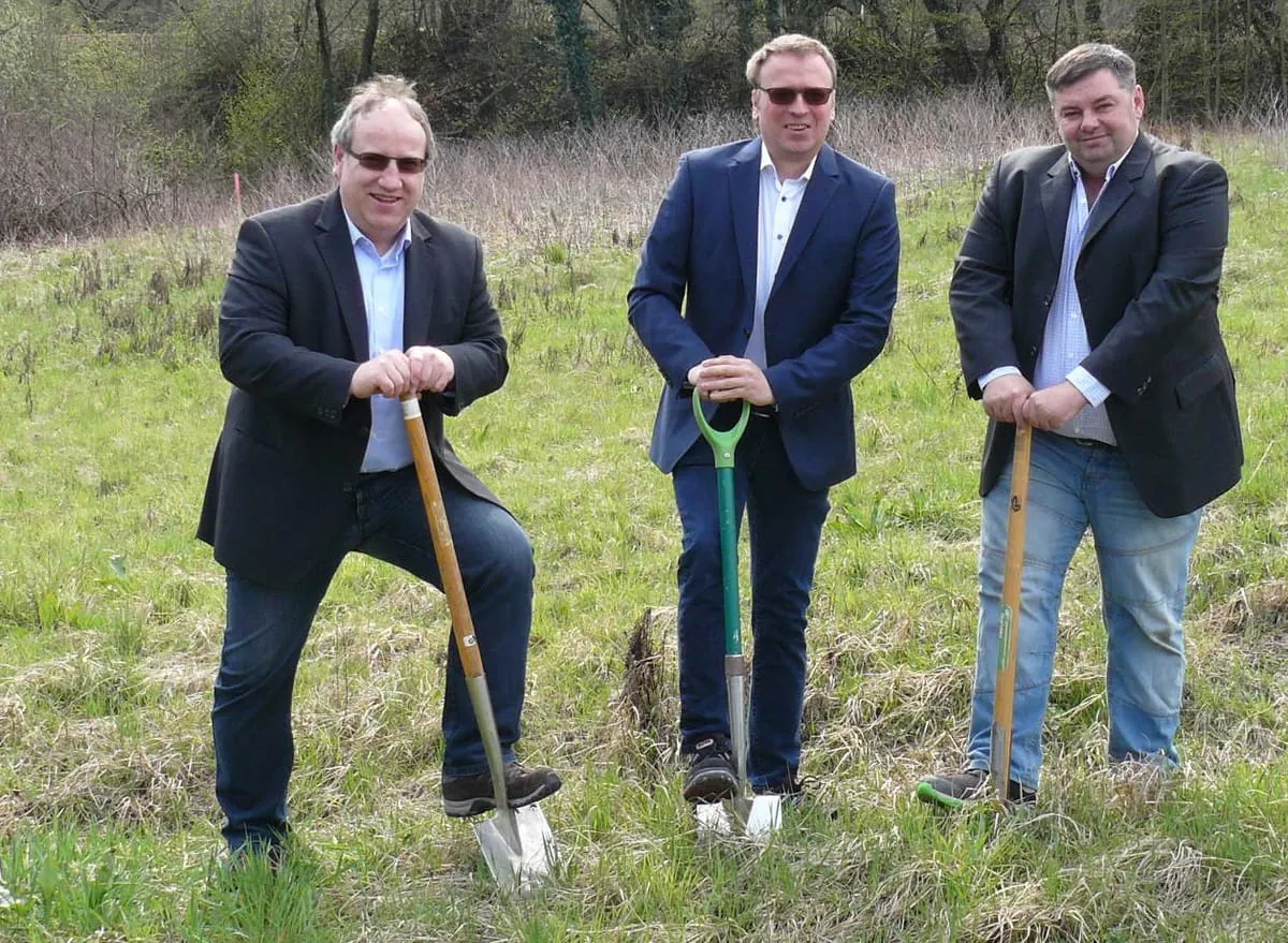 Düker-REX: Spatenstich für neue Montagehalle