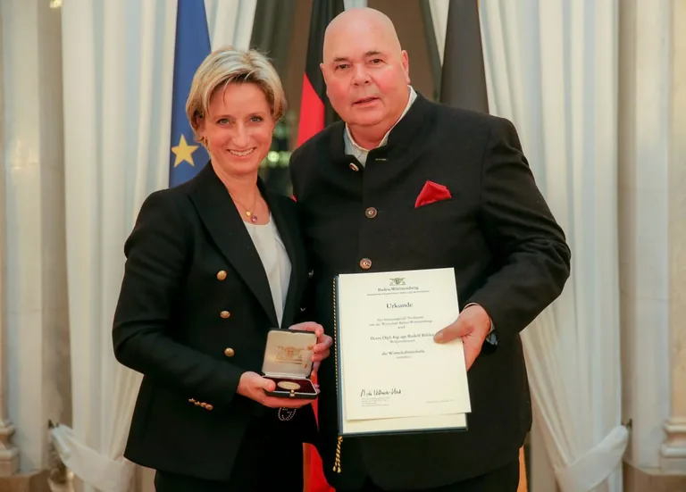 Besh: Rudolf Bühler Wirtschaftsmedaille