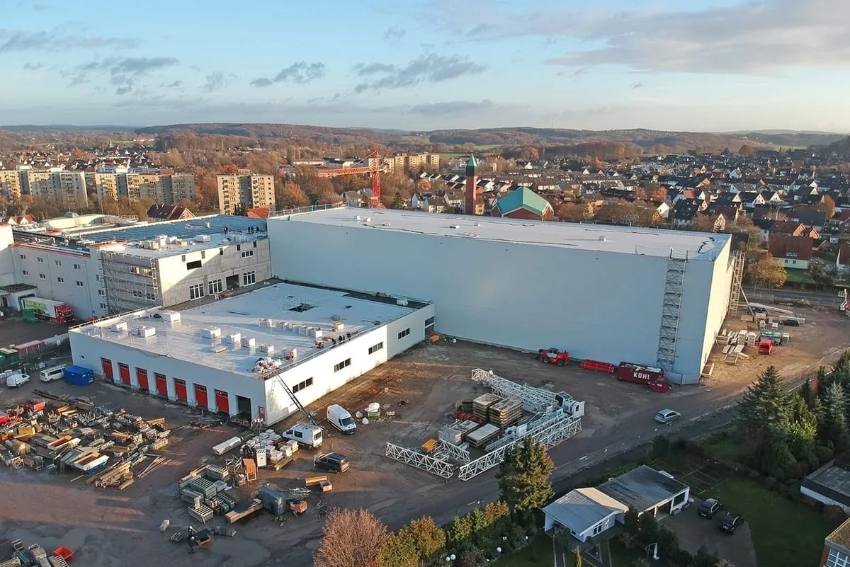 AVO: Werkserweiterung im Zeitplan