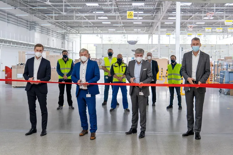 Rational weiht nachhaltiges Versandgebäude ein