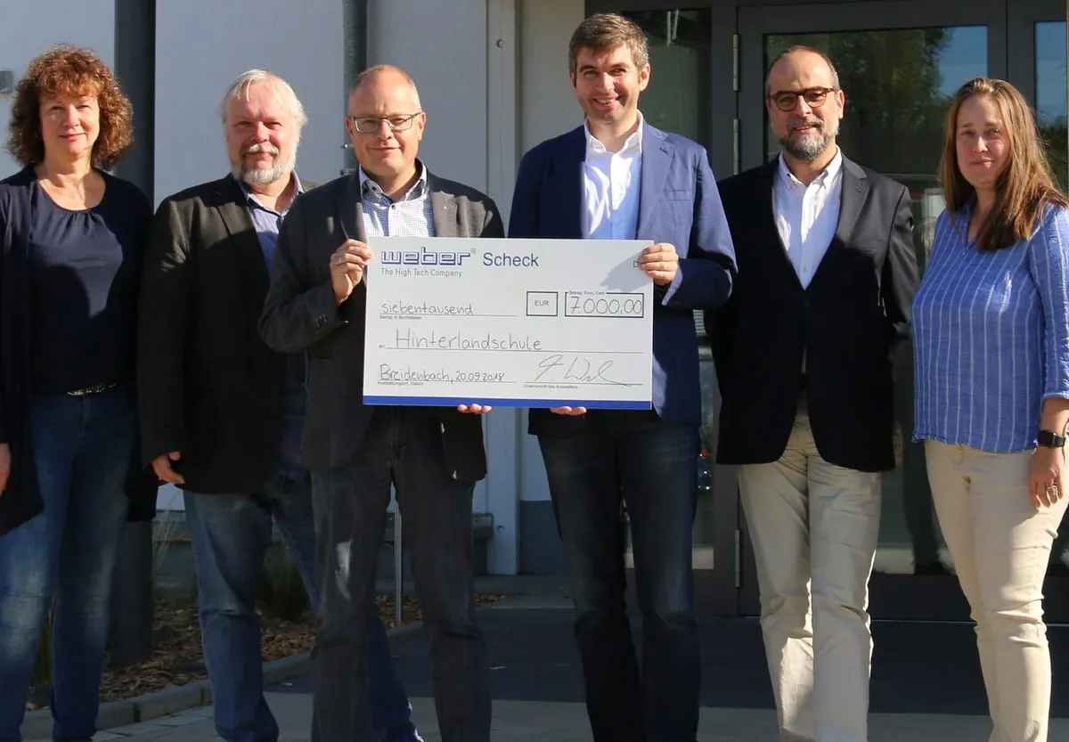 Weber Maschinenbau spendet 7.000 Euro für den Fachkräftenachwuchs