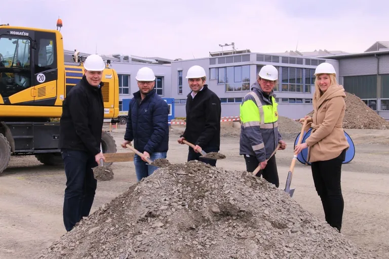 Montagehalle wird erweitert