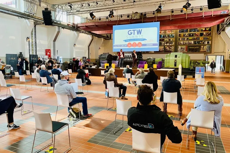 Drei GASTRO SUMMITs stehen in den Startl&ouml;chern