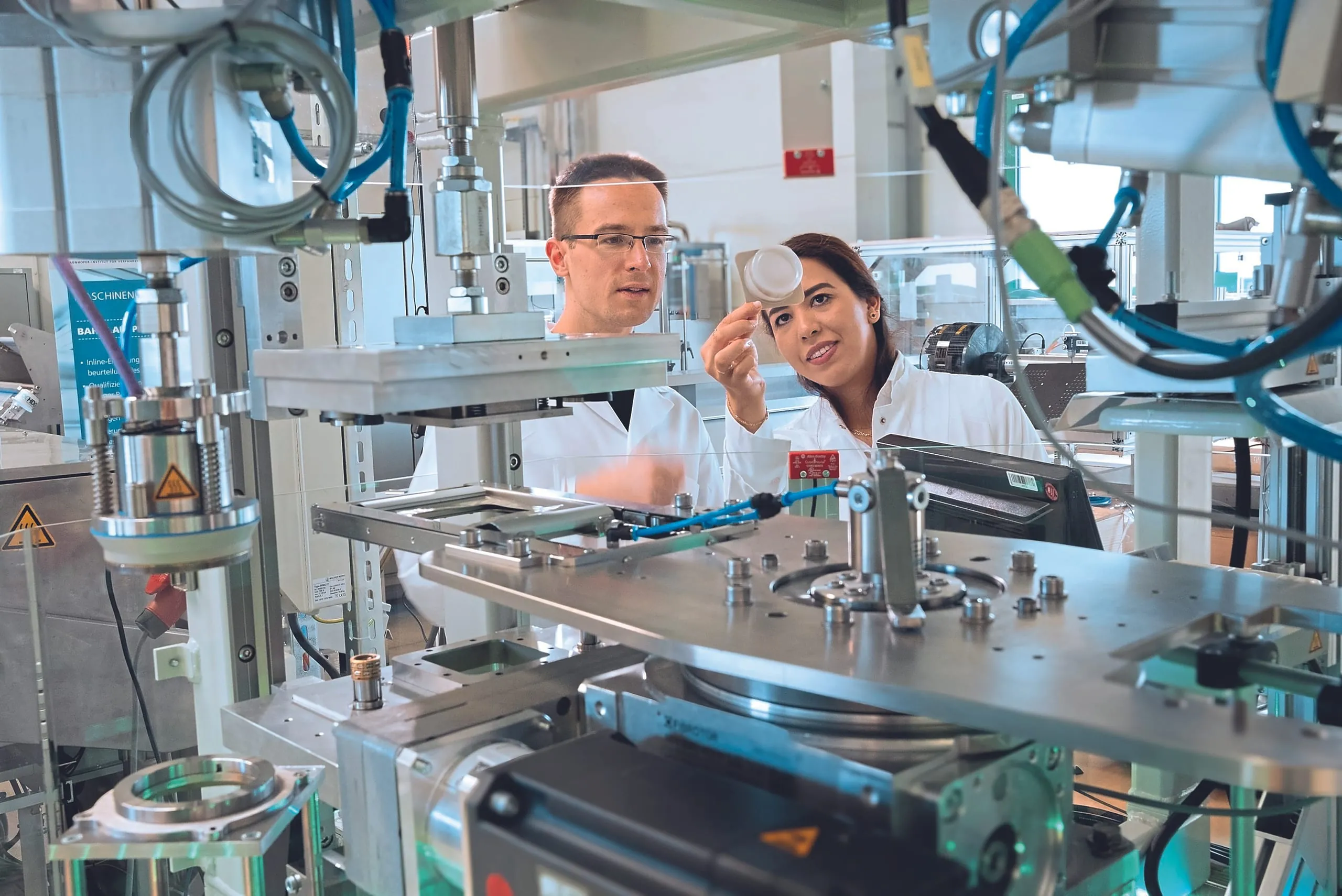 Künstliche Intelligenz in der Verpackungsentwicklung macht es möglich, die Wertschöpfungskette von Kunststoffverpackungen nachhaltiger zu gestalten.