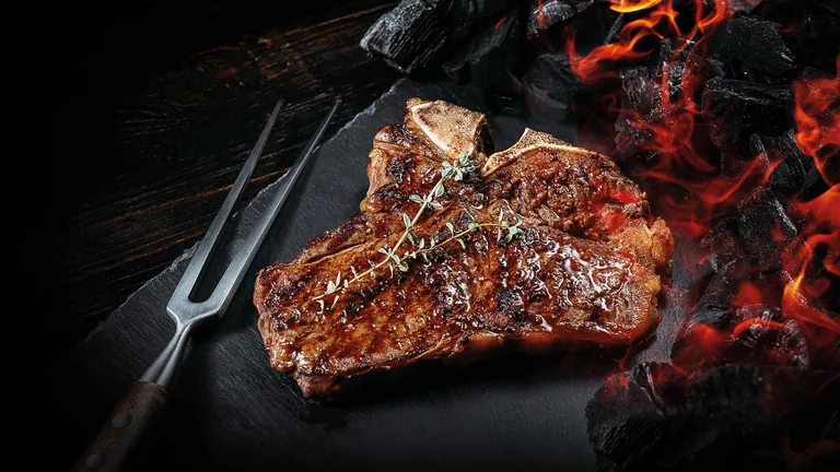 Kalbfleisch und insbesondere Steaks vom Grill sorgen f&uuml;r ein besonderes und auch n&auml;hrstoffreiches Geschmackserlebnis.