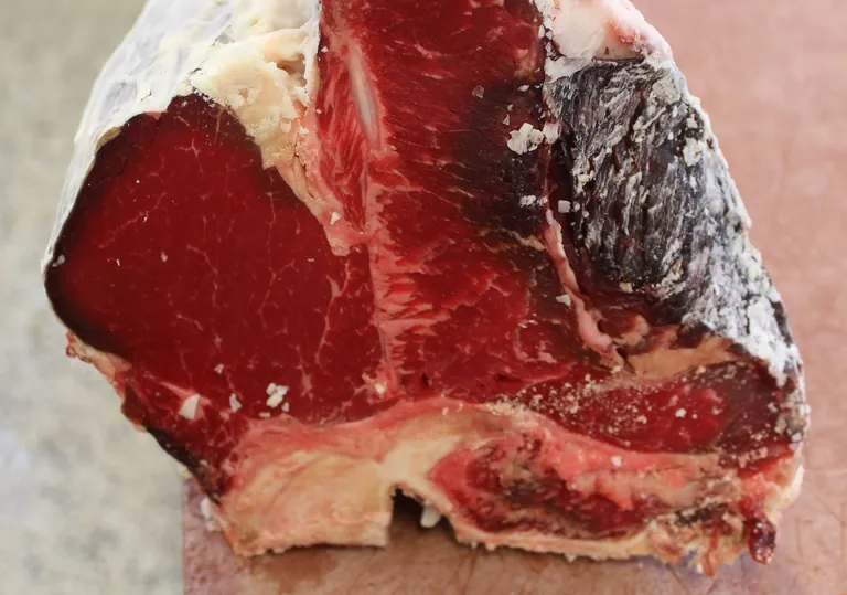 Deutlich gestiegen  im Vergleich zum Vorjahresmonat waren im August 2025 die Erzeugerpreise f&uuml;r Rindfleisch mit +36,6 %.