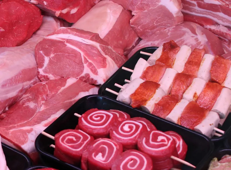 F&uuml;r Fleisch und Fleischwaren mussten die Verbraucher bei einer Inflationsrate von 3,6 % sp&uuml;rbar mehr bezahlen als ein Jahr zuvor.