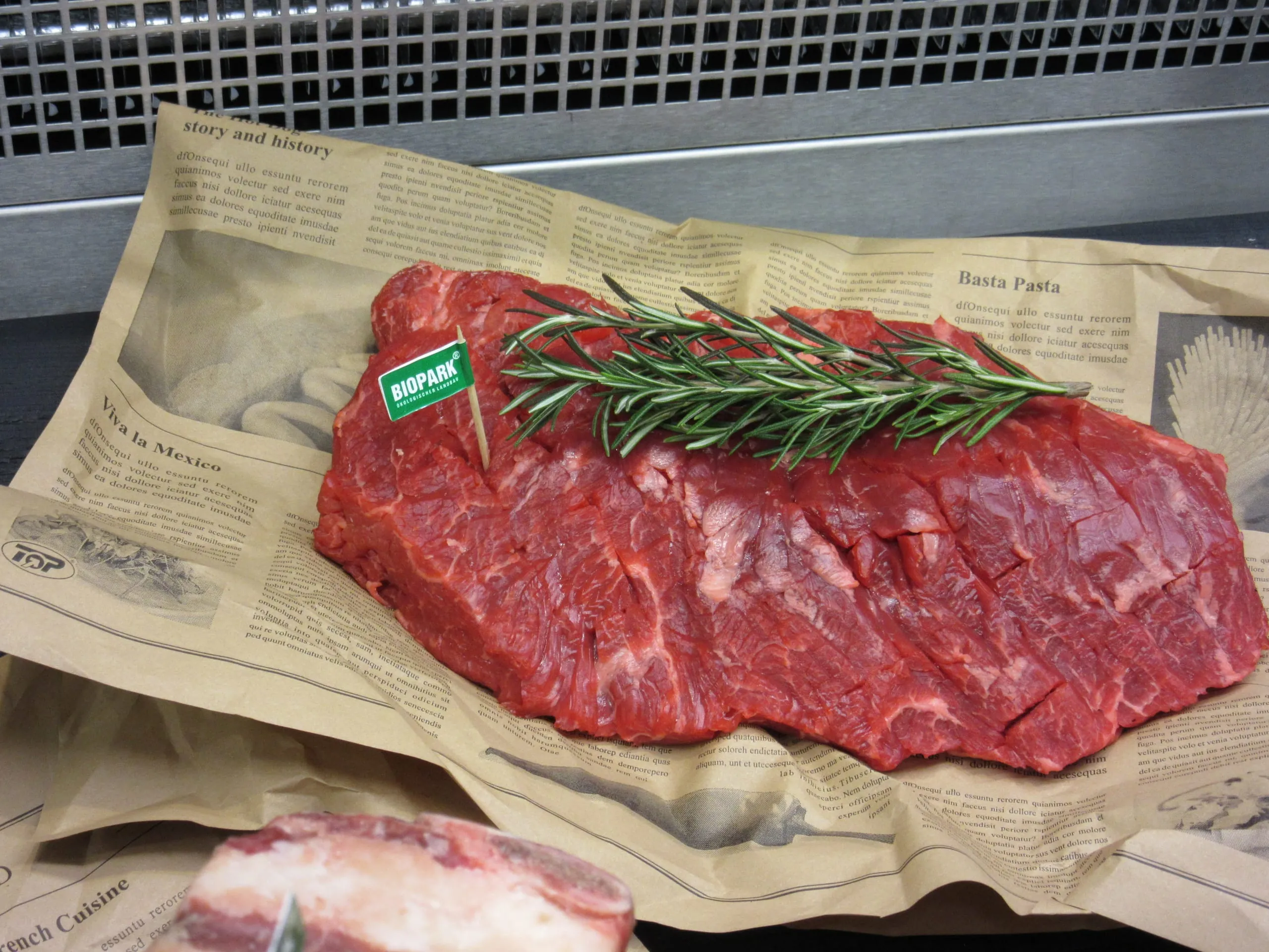 Frischfleisch in der Theke